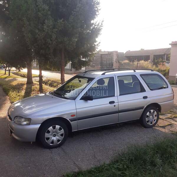Ford Escort 