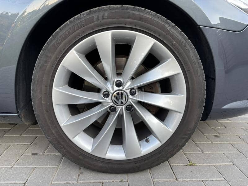 Volkswagen Passat CC 