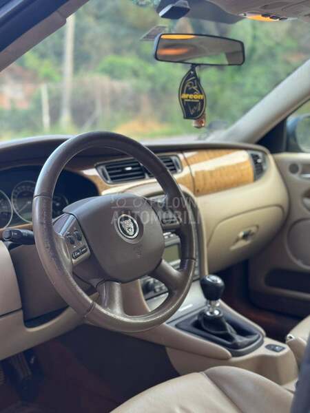 Jaguar X-Type x type