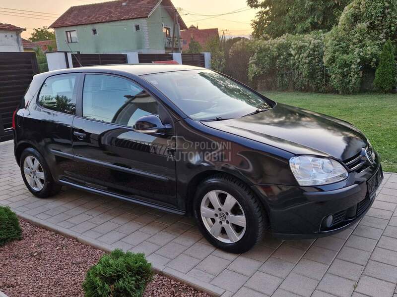 Volkswagen Golf 5 1.4 i