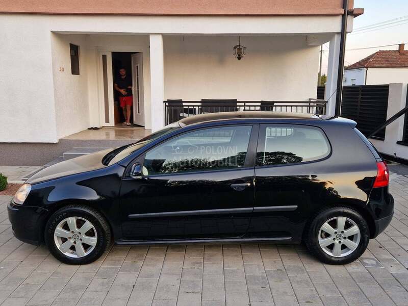 Volkswagen Golf 5 1.4 i