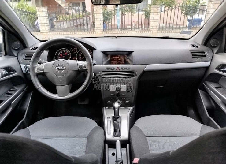 Opel Astra H 1.8