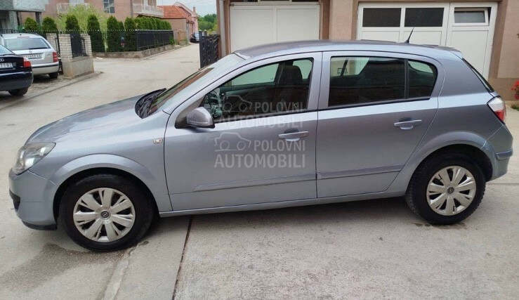 Opel Astra H 1.8