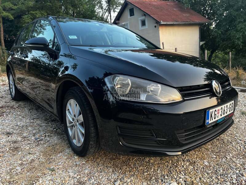 Volkswagen Golf 7 1.2 TSI Bluemotion