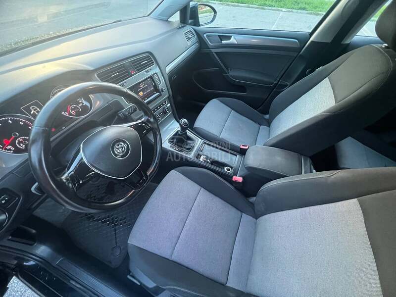 Volkswagen Golf 7 1.2 TSI Bluemotion