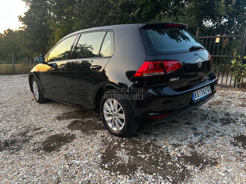 Volkswagen Golf 7 1.2 TSI Bluemotion