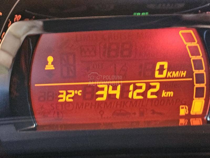 Renault Twingo 1.0 SCE