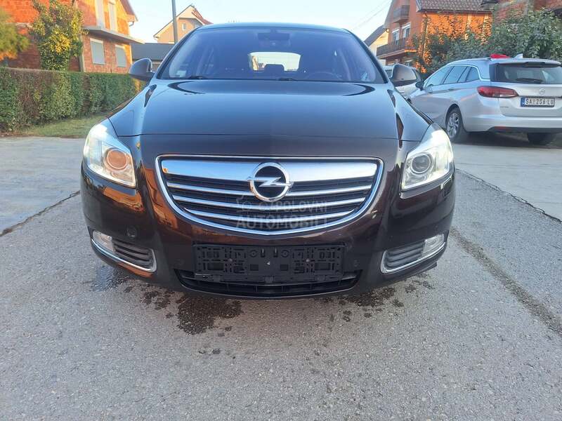 Opel Insignia 20 CDTI 4/4