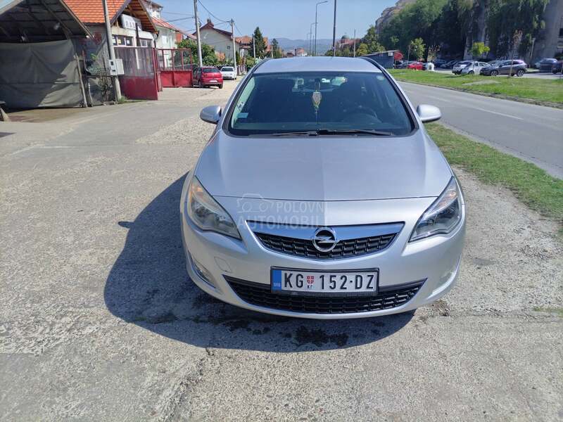 Opel Astra J 1.7cdti