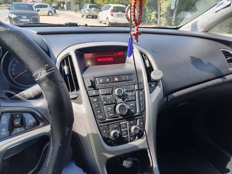 Opel Astra J 1.7cdti