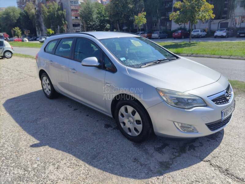 Opel Astra J 1.7cdti