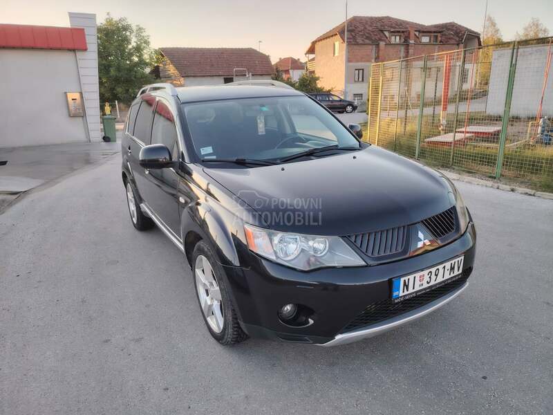Mitsubishi Outlander 
