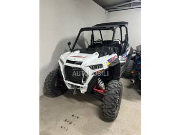 Polaris rzr 1000