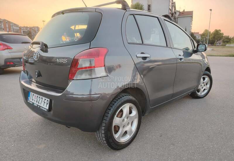 Toyota Yaris 1.0