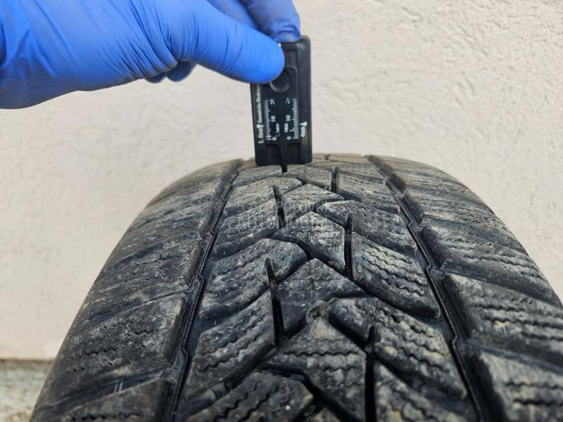 Dunlop 195/55 R15 Zimska