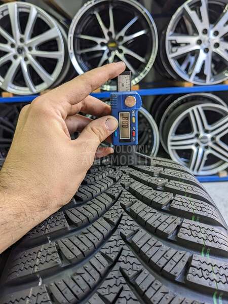 Hankook 195/60 R16 Zimska