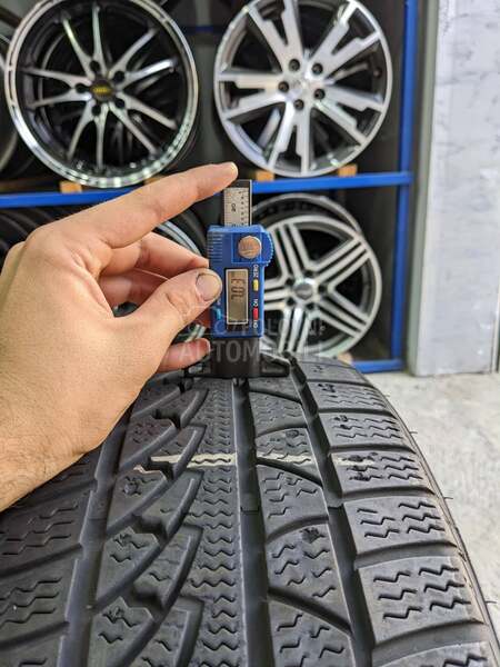 Petlas 205/45 R17 Zimska