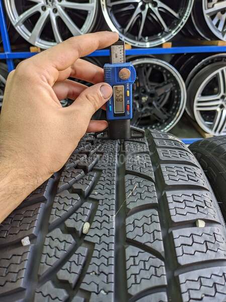 Petlas 205/45 R17 Zimska