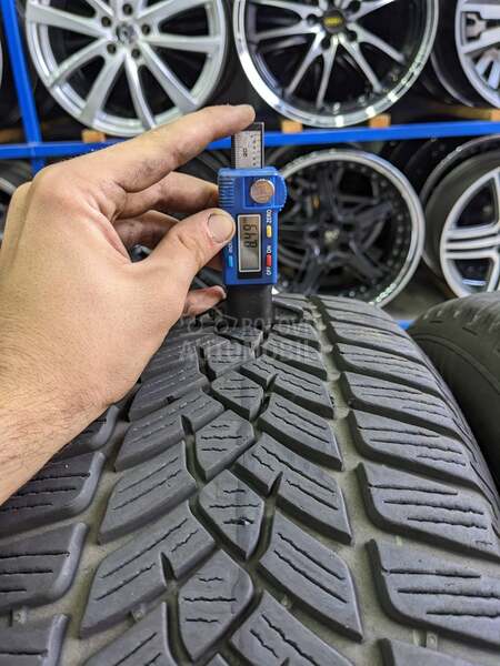 Fulda 225/55 R17 Zimska
