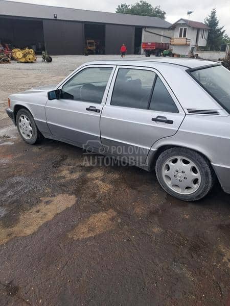 Mercedes Benz 190 
