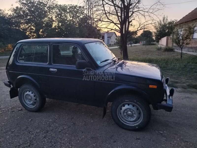 Lada Niva 