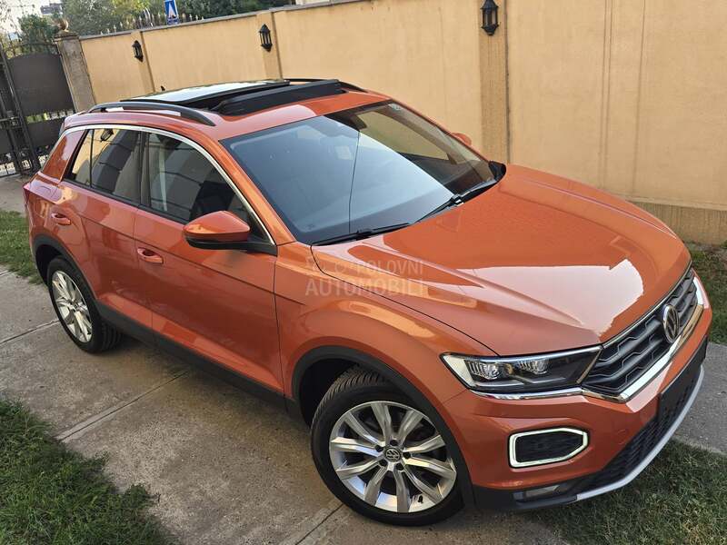 Volkswagen T-Roc STYLE PANO VIRTUAL