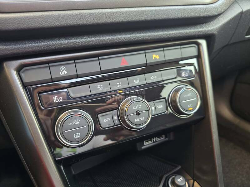 Volkswagen T-Roc STYLE PANO VIRTUAL
