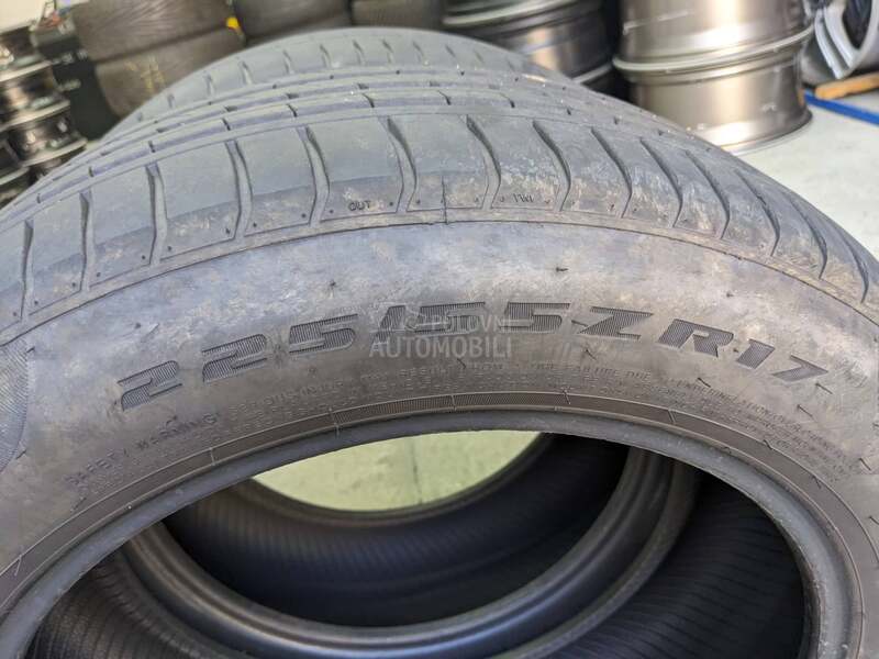 Ostalo 225/55 R17 Letnja