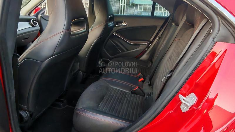 Mercedes Benz CLA 180 AMG automa