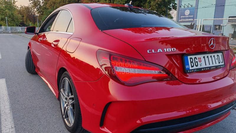 Mercedes Benz CLA 180 AMG automa