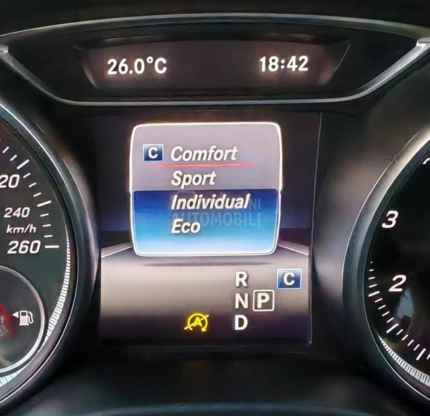 Mercedes Benz CLA 180 AMG automa