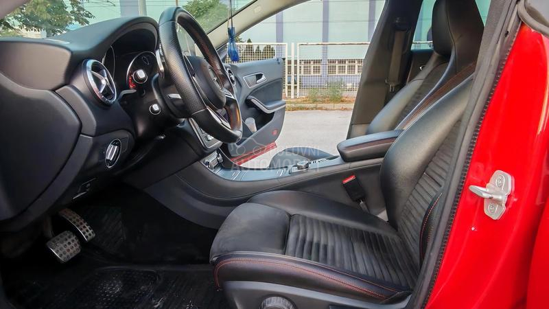 Mercedes Benz CLA 180 AMG automa