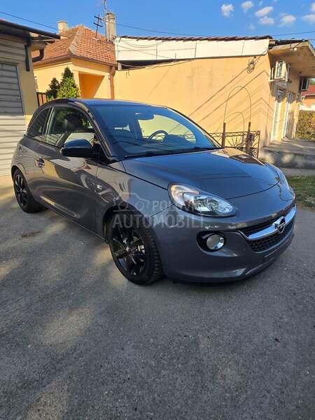 Opel Adam 