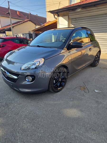 Opel Adam 