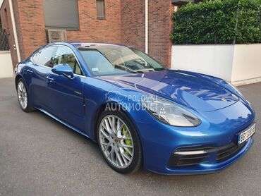 Porsche Panamera 4s/CHRONO/AIR
