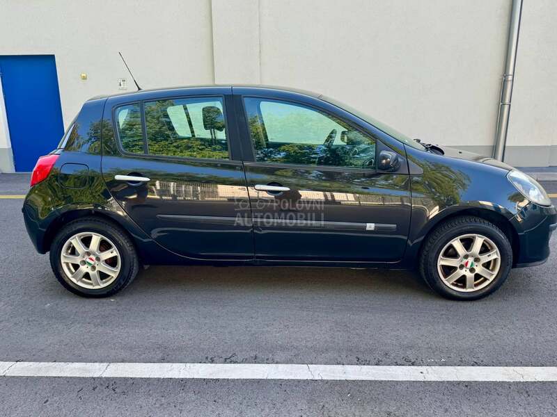 Renault Clio 1,2b