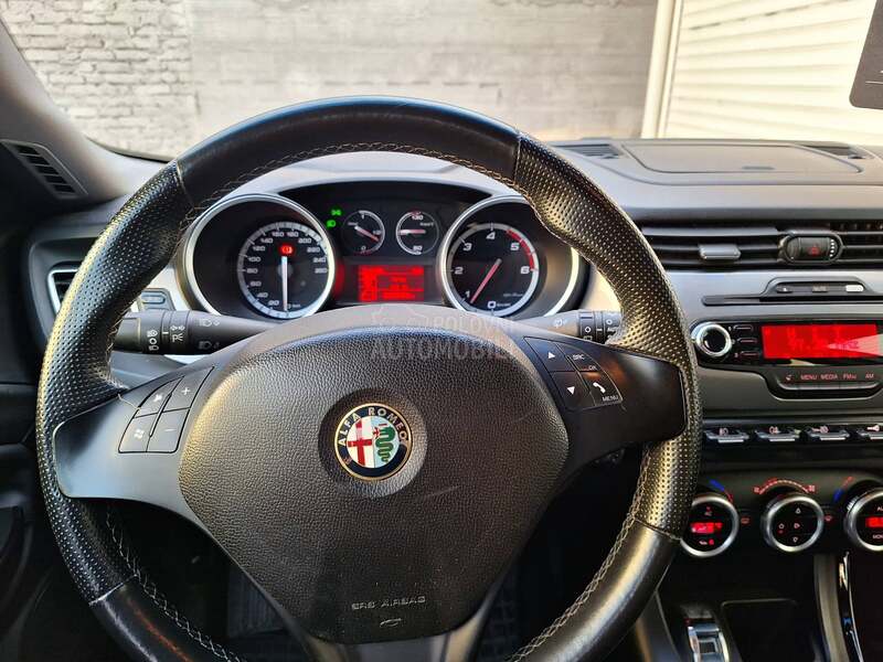 Alfa Romeo Giulietta 