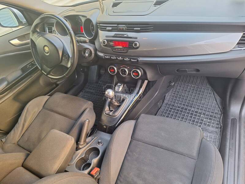 Alfa Romeo Giulietta 