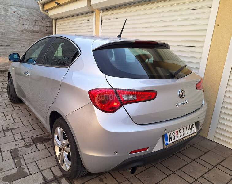 Alfa Romeo Giulietta 