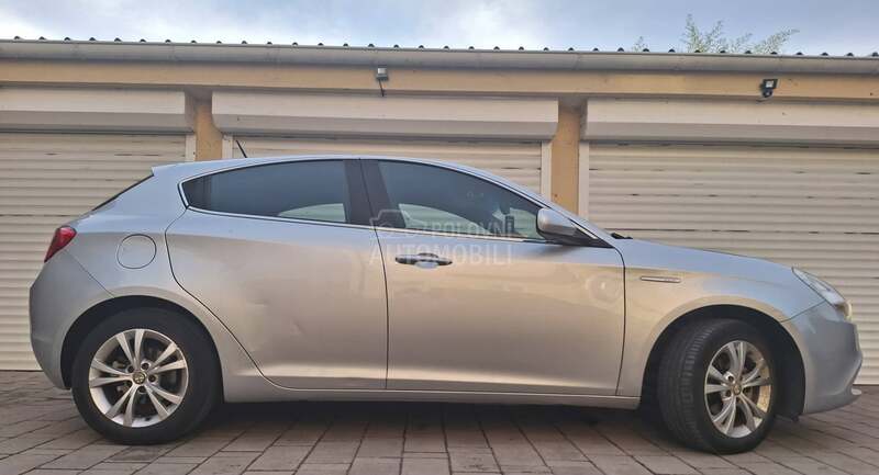 Alfa Romeo Giulietta 