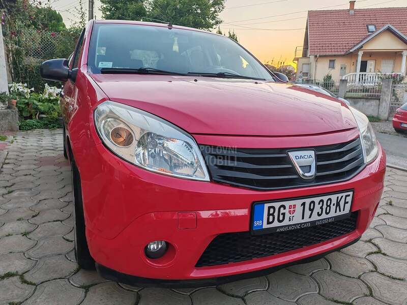 Dacia Sandero 