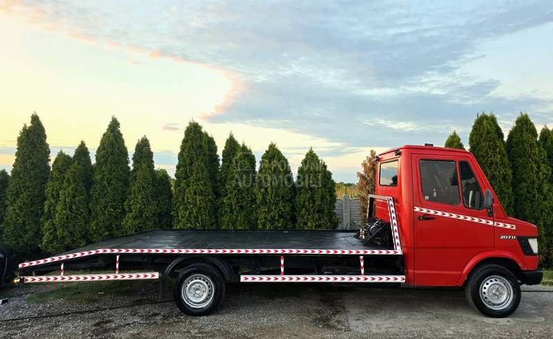Mercedes Benz 207 2.4d šlep B kat