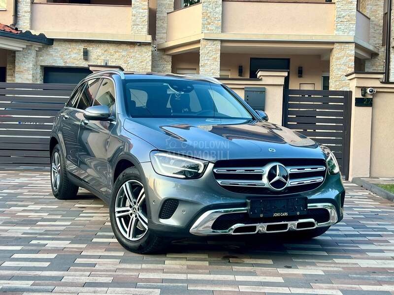 Mercedes Benz GLC 200 4 MATIC MATRIX