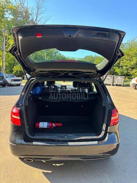 Mercedes Benz B 180 Resistrovan do 8/26
