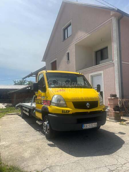 Renault Mascott