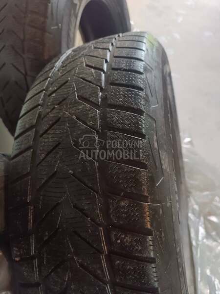 Ostalo 215/65 R16 Zimska