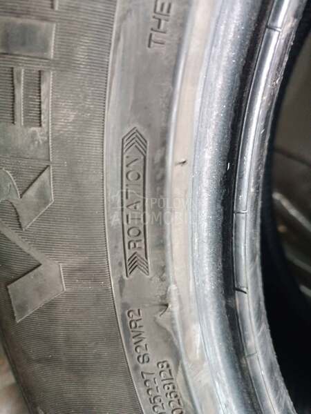 Ostalo 215/65 R16 Zimska