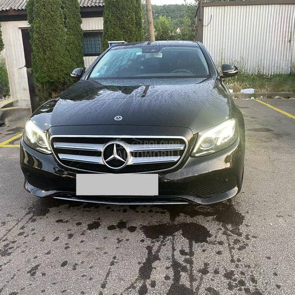 Mercedes Benz E 220 
