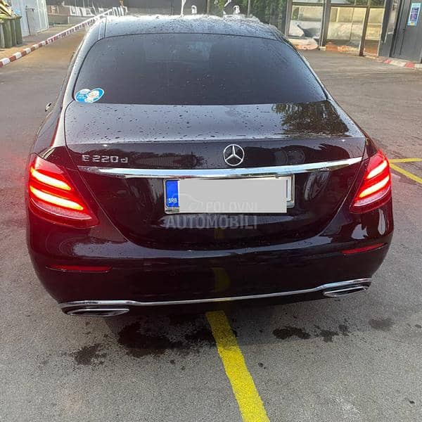 Mercedes Benz E 220 