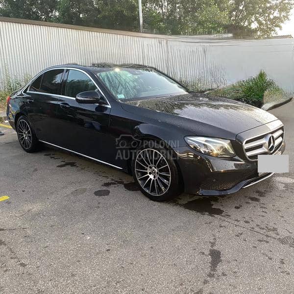 Mercedes Benz E 220 